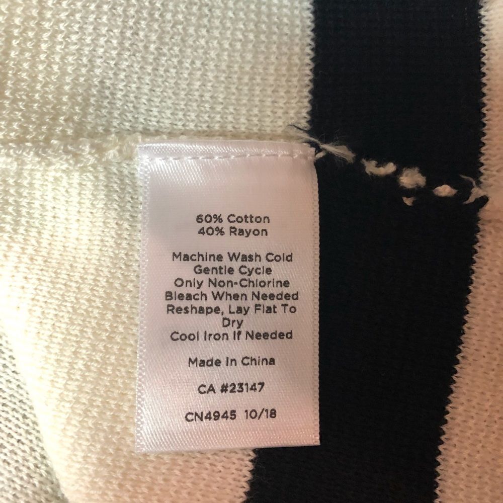 Talbots sweater - Picture 4 of 4